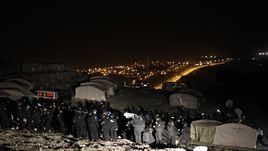Israel quyết xây dựng ở Khu Bờ Tây sau khi trục xuất người chống đối