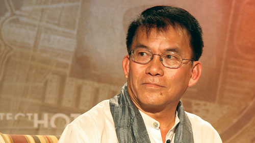 Chuyện từ cái vỉa hè...