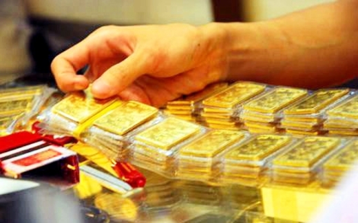 Khó khăn, dân Việt còn thụt két ngàn tỷ vì vàng