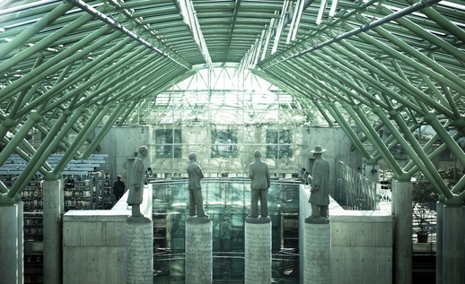 Từ chuyện đọc sách của người  Ba Lan