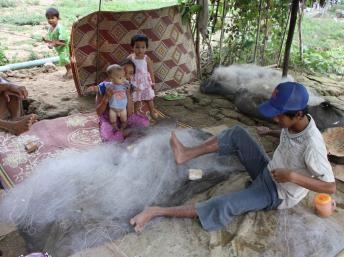 Cuộc sống cần cù của người Việt vùng ngoại ô Phnom Penh