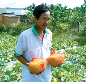 Đặc sản tết đắt hàng, đắt giá