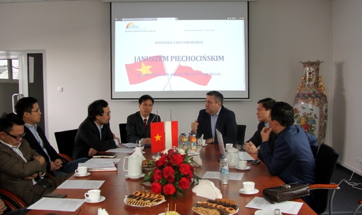 Tọa đàm với nguyên Phó thủ tướng Ba Lan Janusz Piechociński
