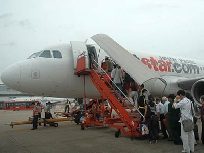 Jetstar Pacific sửa máy bay như sửa... xe máy ?