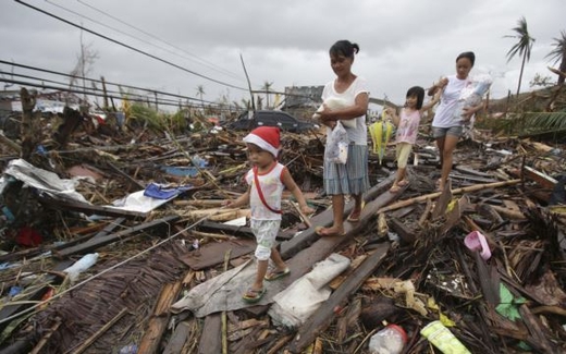 Quốc tế tăng cường nỗ lực giúp nạn nhân bão ở Philippines