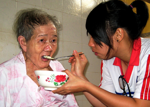 Khi các cụ bỏ nhà đi bụi