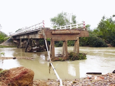 Nỗi lo 'treo' đầu bão lũ - Bài 2
