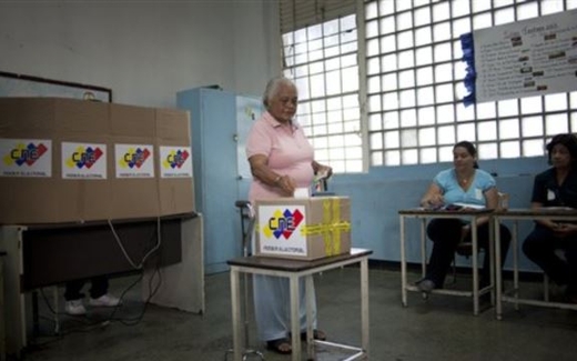 Cử tri Venezuela đi bầu Tổng thống
