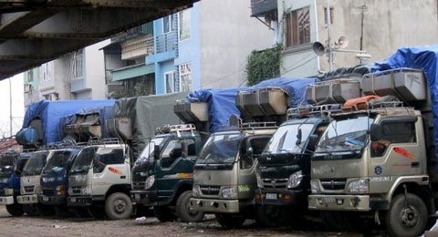 Buôn lậu hoa quả Tàu, một vốn bốn lời