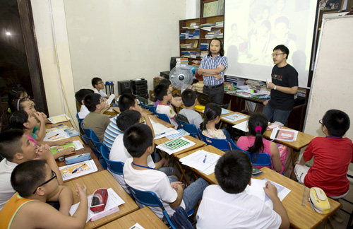 Học sinh Việt giành 12 huy chương thi Olympic Quốc gia Singapore