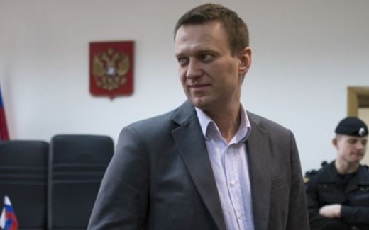 Lãnh đạo đối lập Nga Navalny đối mặt với một cuộc điều tra mới