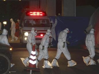 Tình hình tại Fukushima vẫn bất ổn, ba nhân viên bị nhiễm xạ