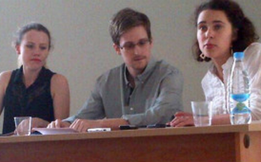 Snowden nộp đơn xin tị nạn ở Nga