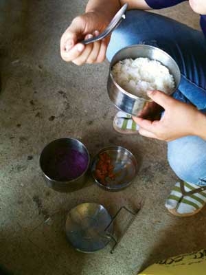 Tạm bợ đời thợ