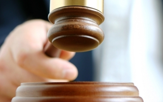 Tránh nguy cơ "khóa" các quyền hiến định