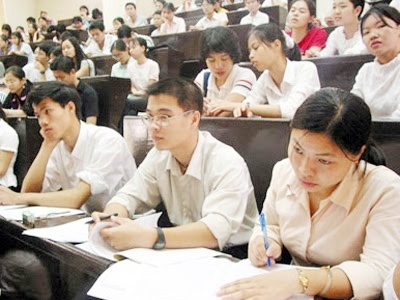 TUYỂN SINH ĐH, CĐ 2011: Tăng tuyến sinh chính quy, giảm tại chức