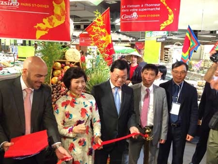 Khai mạc “Tuần hàng Việt Nam” tại CH Pháp