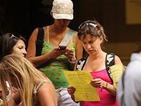 Úc: Hơn 2.000 du học sinh bơ vơ vì trường phá sản