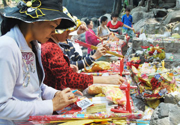 Bát nháo chốn tâm linh!