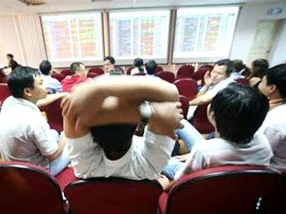 Ai ăn Tết và ai "ăn" cổ phiếu?