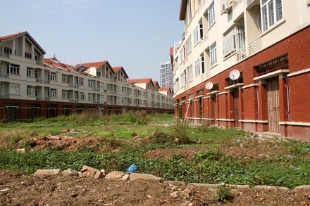 Mừng nhất là nhà đất, ôtô được tháo gỡ khó khăn trong năm 2013