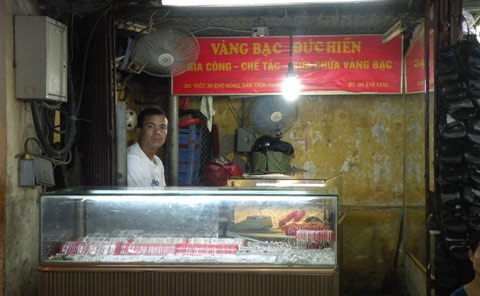 Mặt bằng đắt đỏ: Thuê chung, thuê theo giờ để tiết kiệm