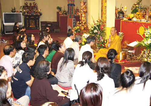 Đại lễ Vu Lan báo hiếu Phật lịch 2555, Dương lịch 2011 tại Warszawa.