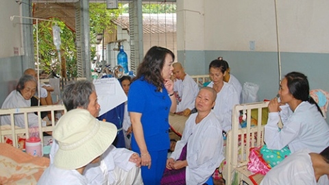 Còn "choáng", "sốc" đến bao giờ?