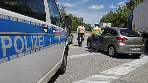 Đức kiểm tra biên giới từ ngày 12-06-2017