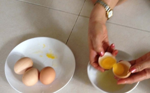 Nhiễm độc mỗi ngày với đồ nhựa bẩn, đông y thuốc sâu