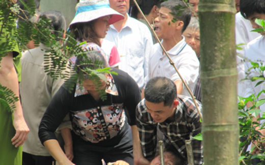 Không thể không lo