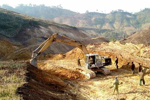 Hướng dẫn thăm dò, khai thác, tuyển quặng apatít: Tạo thế độc quyền ?