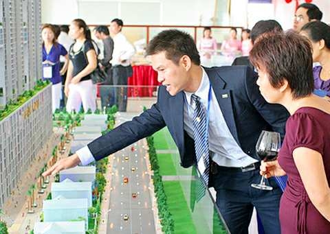 Dân Hà Nội "máu" mua nhà như thế nào?
