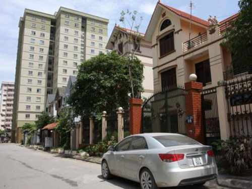 Sân chơi của “nhà giàu”