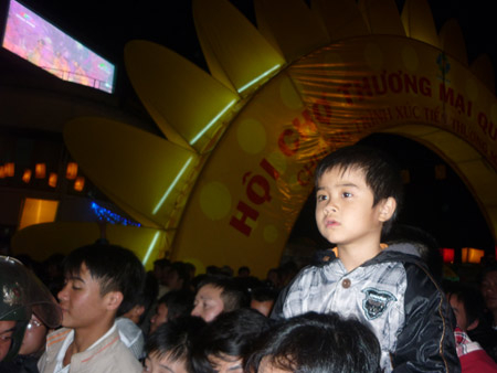 Festival hoa Đà Lạt: Thiếu lời giải thích!