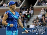 Chung kết nữ Zvonareva - Clijsters: Vinh quang gọi tên ai?