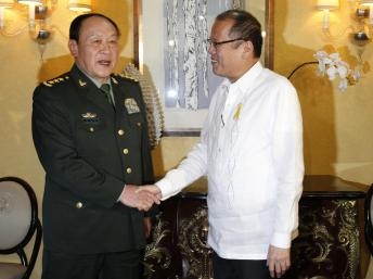Manila liên tiếp thách thức Bắc Kinh: Biển Đông sẽ dậy sóng?