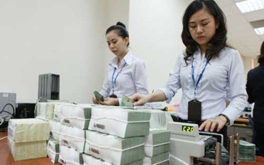 Giới đầu tư cẩn trọng, ‘ôm khư khư’ túi tiền