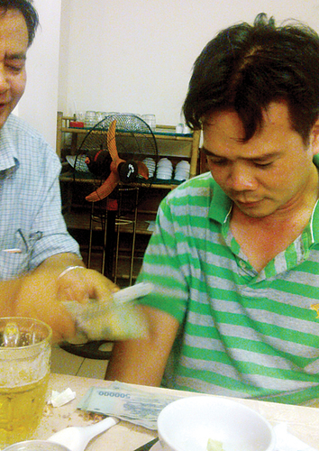 Cảnh sát giao thông giải cứu xe đua trái phép!