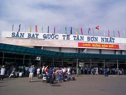 Siêu đô thị TP HCM và nghịch lý hàng không