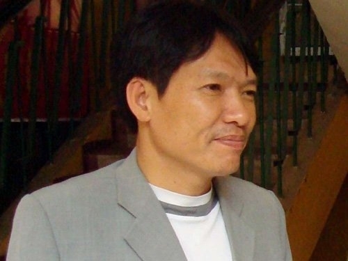 Thái độ trước sự thật...