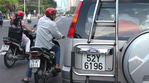 Vụ” Chặt đẹp du khách”: Nặng tay với khách Tây