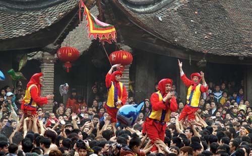 Hồn và xác lễ hội