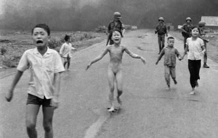 'Em bé napalm' hội ngộ ân nhân sau 38 năm