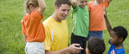 Các trại hè có ảnh hưởng tích cực gì đến thanh thiếu niên?