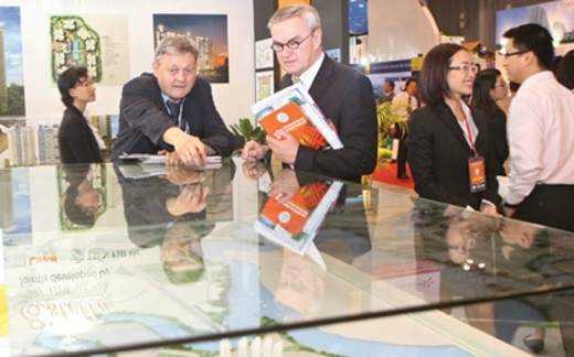 Người nước ngoài khấp khởi chờ mua nhà Việt