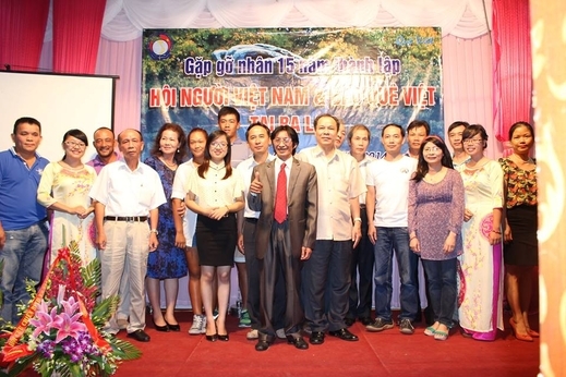 Gặp gỡ nhân 15 năm thành lập Hội người Việt Nam và Báo Quê Việt tại Ba Lan tổ chức ở Hà Nội