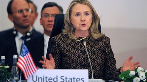 Bà Clinton: Syria không có dân chủ, hòa bình với ông Assad