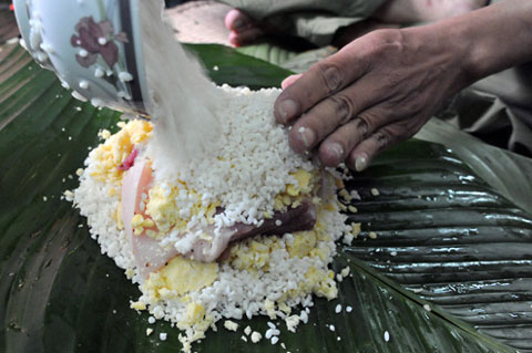 Học sinh xa nhà nhớ Tết Việt