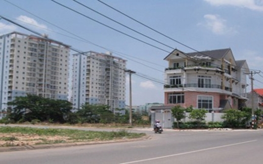 Xử lý các dự án chậm tiến độ tại TPHCM: Bồi thường cho dân quá bèo!